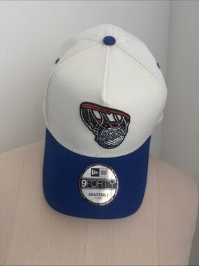 New Era White and Blue Basketball Hoop Patch Cap